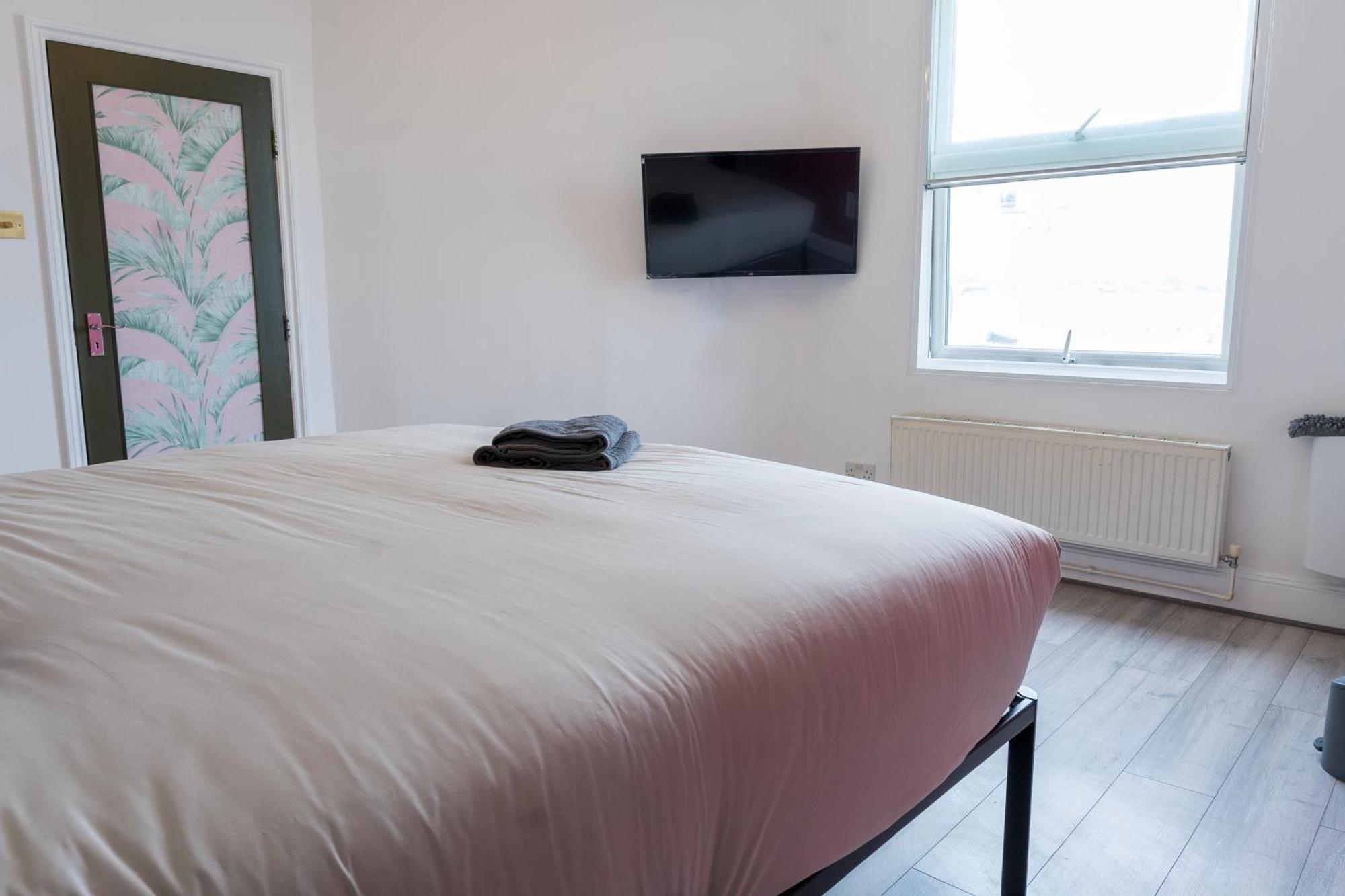 5C- Stylish Urban Retreat - Spacious 2 Bed Flat Londra Exterior foto
