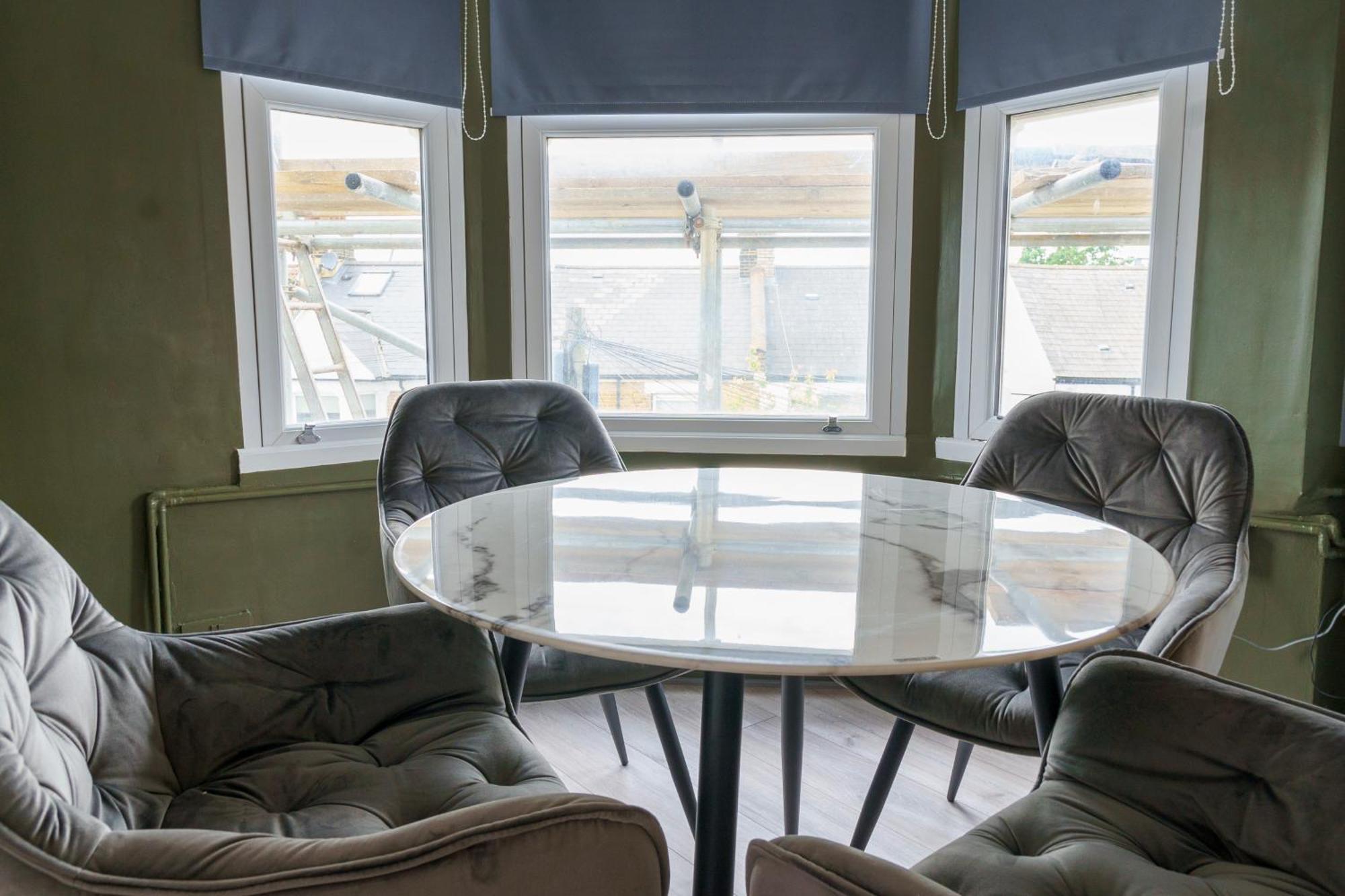 5C- Stylish Urban Retreat - Spacious 2 Bed Flat Londra Exterior foto