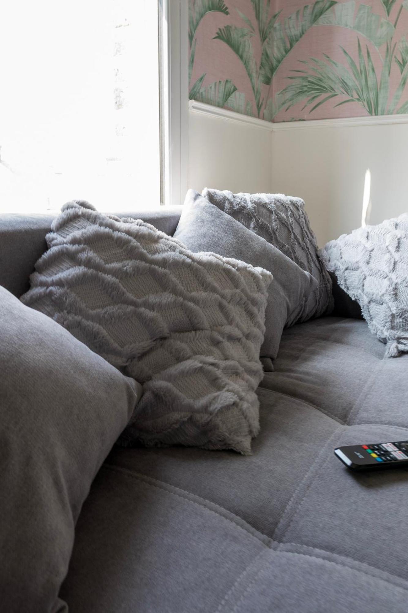 5C- Stylish Urban Retreat - Spacious 2 Bed Flat Londra Exterior foto