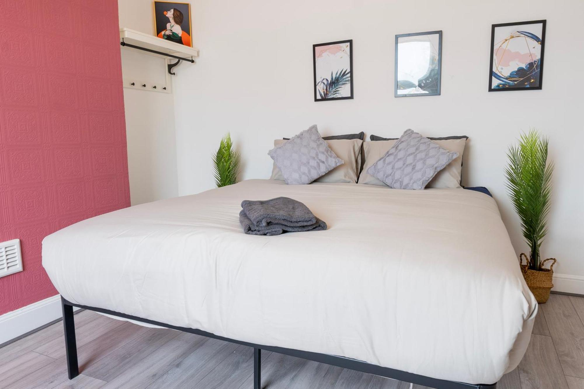 5C- Stylish Urban Retreat - Spacious 2 Bed Flat Londra Exterior foto