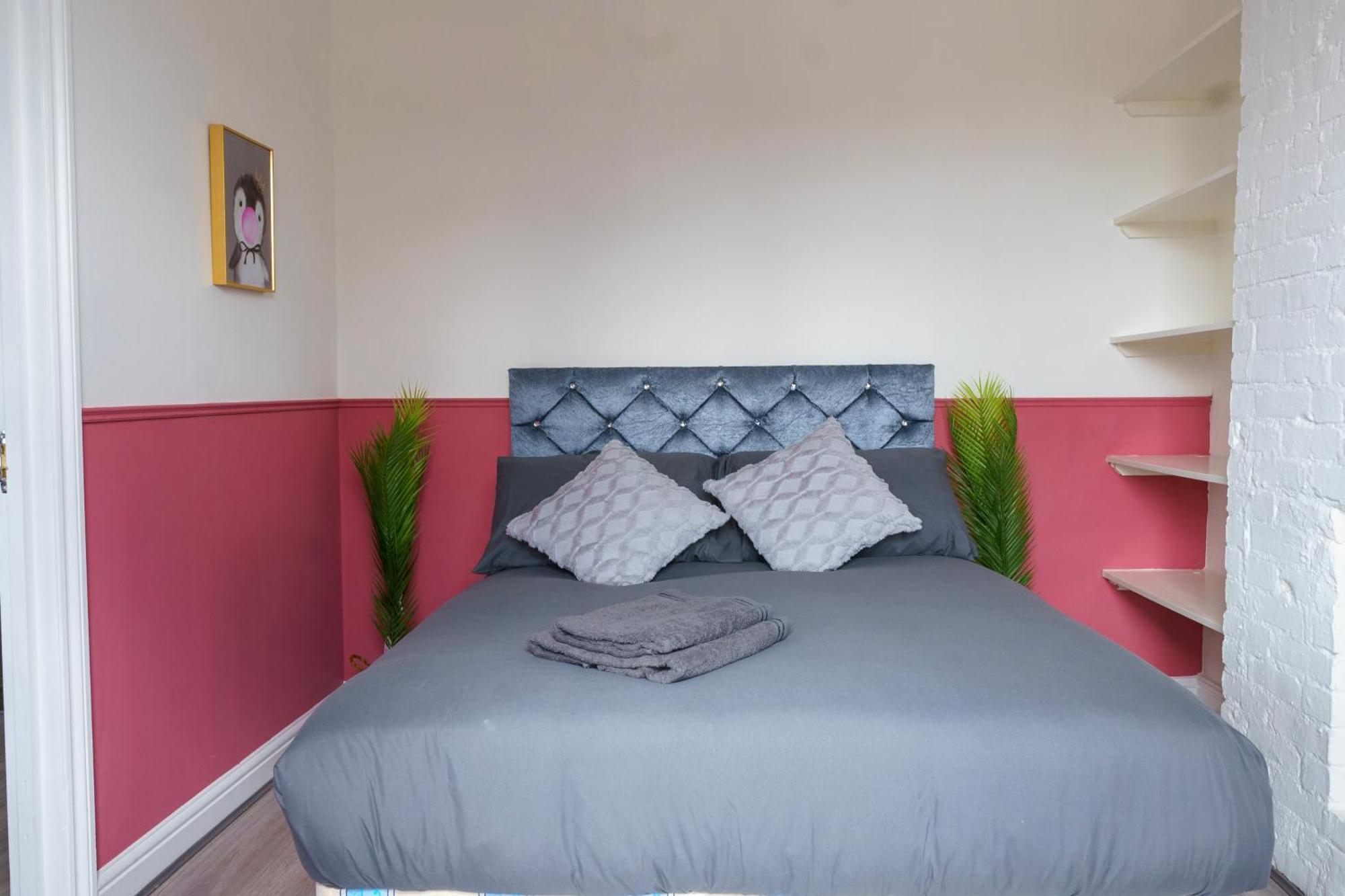 5C- Stylish Urban Retreat - Spacious 2 Bed Flat Londra Exterior foto