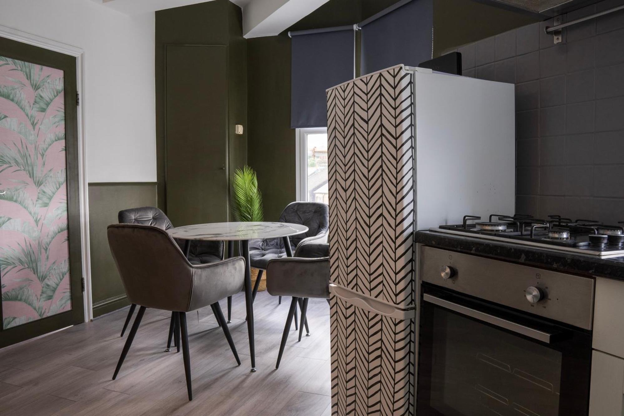 5C- Stylish Urban Retreat - Spacious 2 Bed Flat Londra Exterior foto